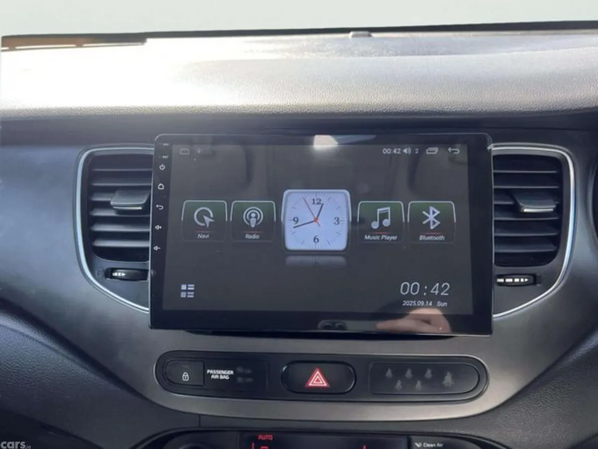 Kia Carens Estate, Diesel, 2014, Silver