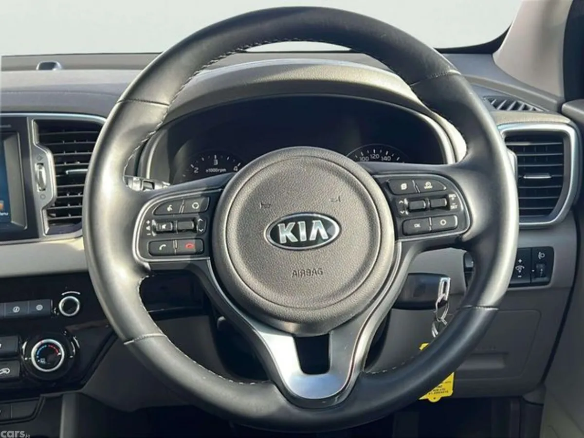 Kia Sportage MPV, Diesel, 2018, Red