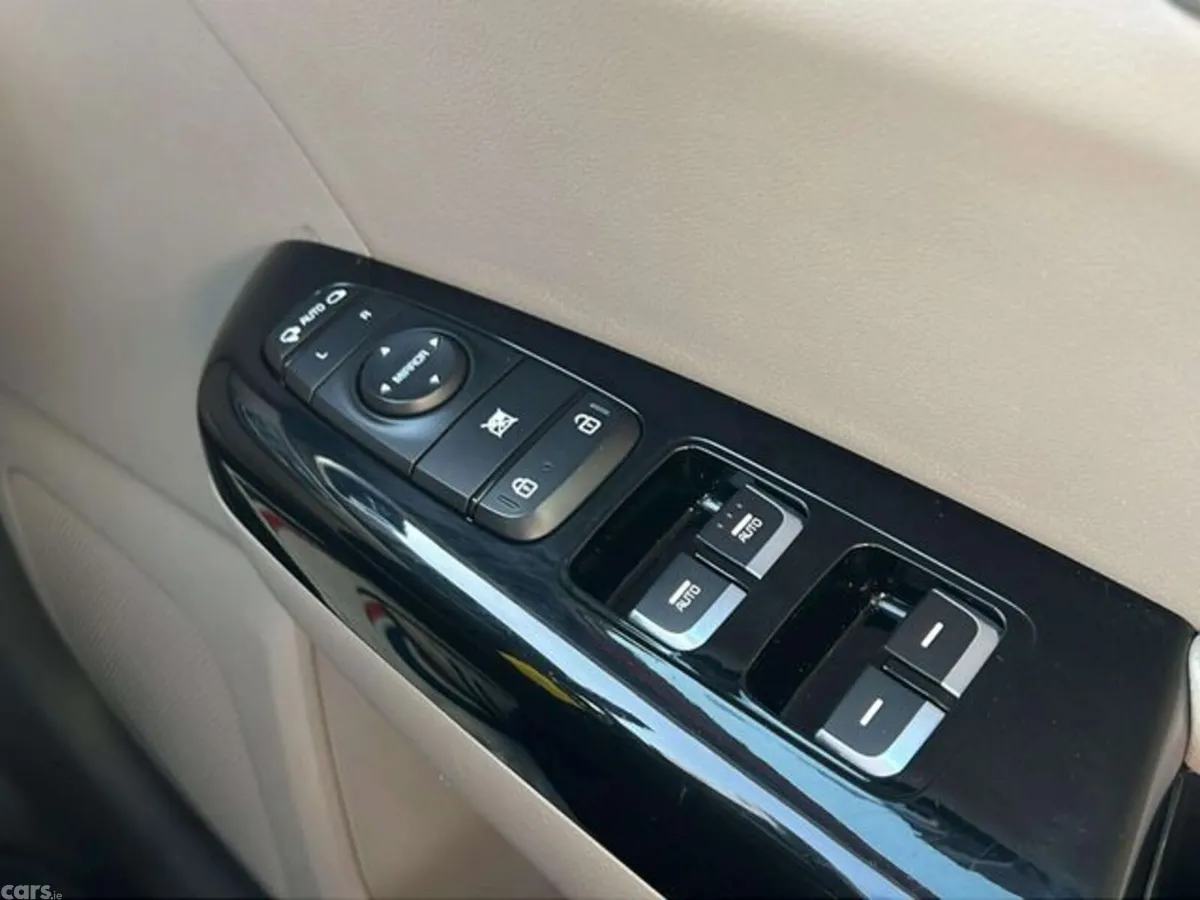 Kia Sportage MPV, Diesel, 2018, Red