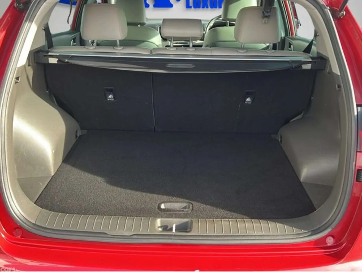 Kia Sportage MPV, Diesel, 2018, Red