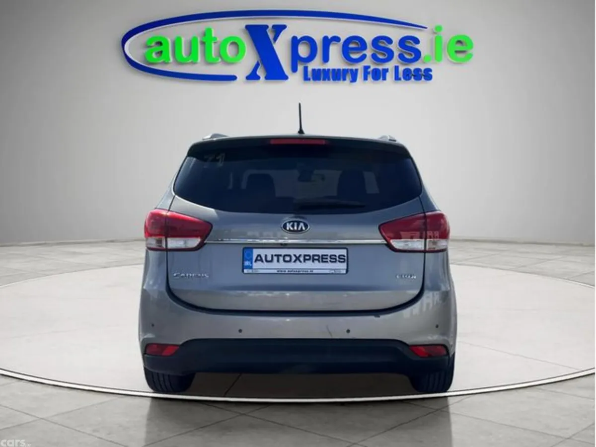 Kia Carens Estate, Diesel, 2014, Silver