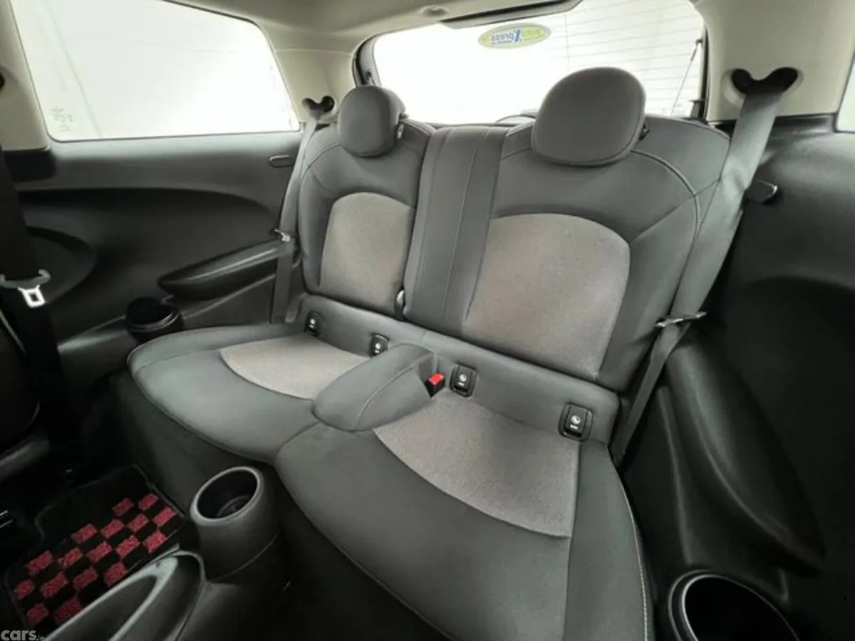 Mini Cooper Hatchback, Diesel, 2017, White