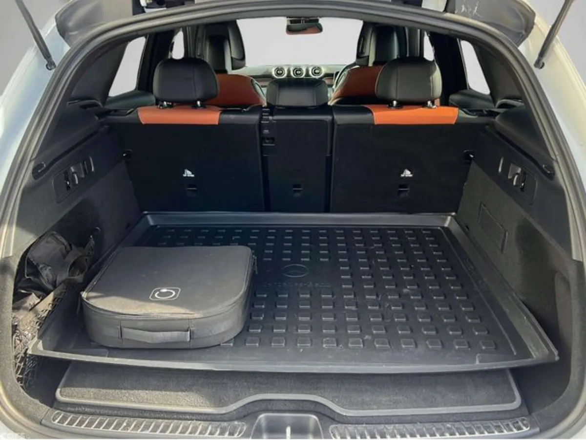 Mercedes-Benz GLC SUV, Diesel Plug-in Hybrid, 2023, White
