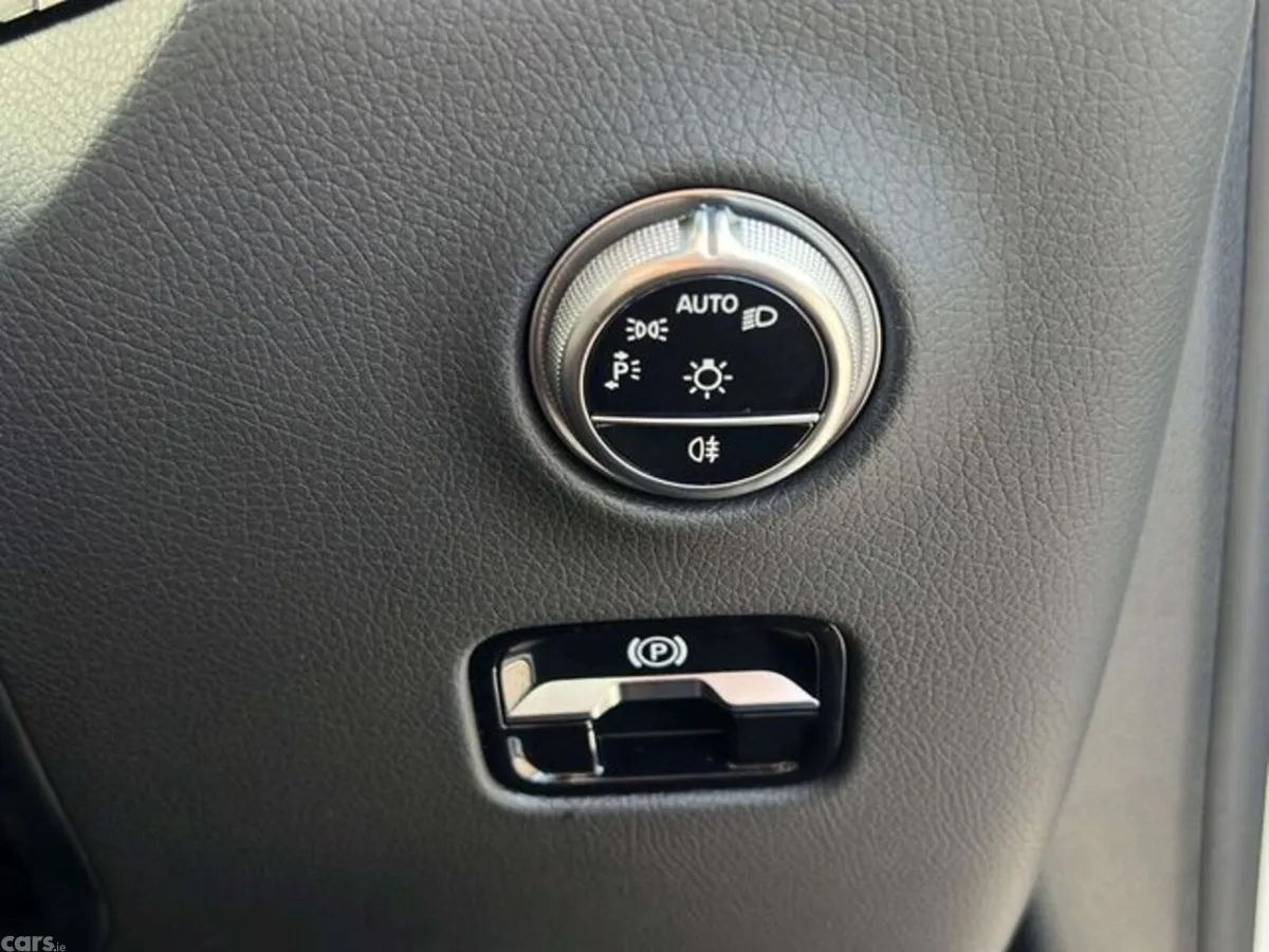 Mercedes-Benz GLC SUV, Diesel Plug-in Hybrid, 2023, White