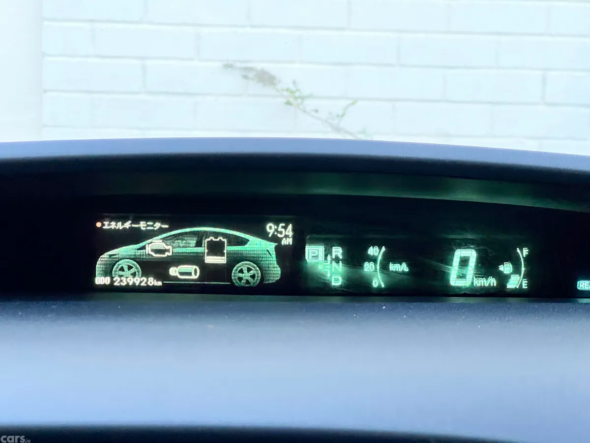 Toyota Prius Hatchback, Petrol Hybrid, 2015, White