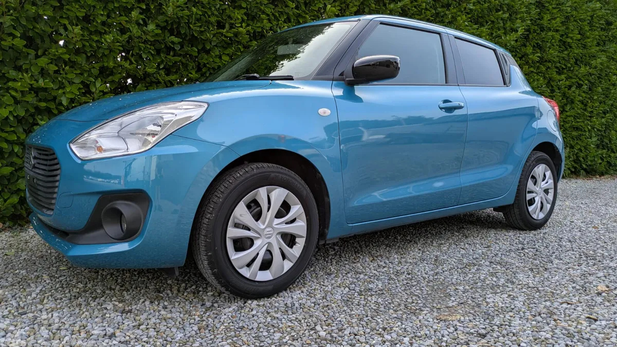 Suzuki Swift Hatchback, Petrol, 2017, Blue