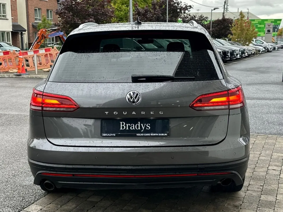 Volkswagen Touareg SUV, Diesel, 2019, Grey