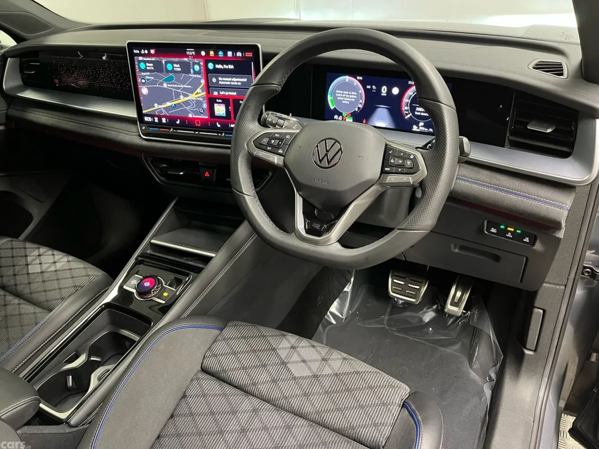 Volkswagen Tayron SUV, Petrol Plug-in Hybrid, 2025, Grey