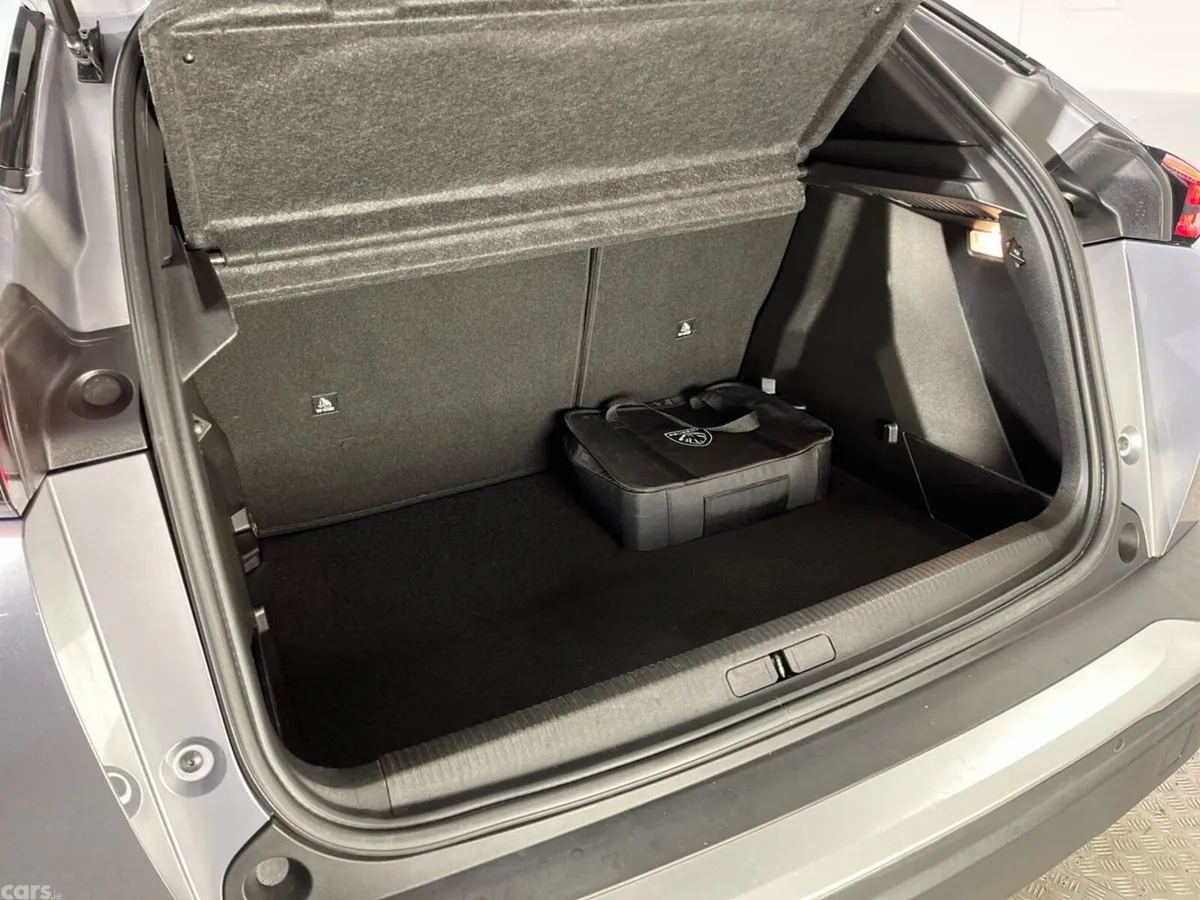 Peugeot 2008 SUV, Electric, 2023, Grey