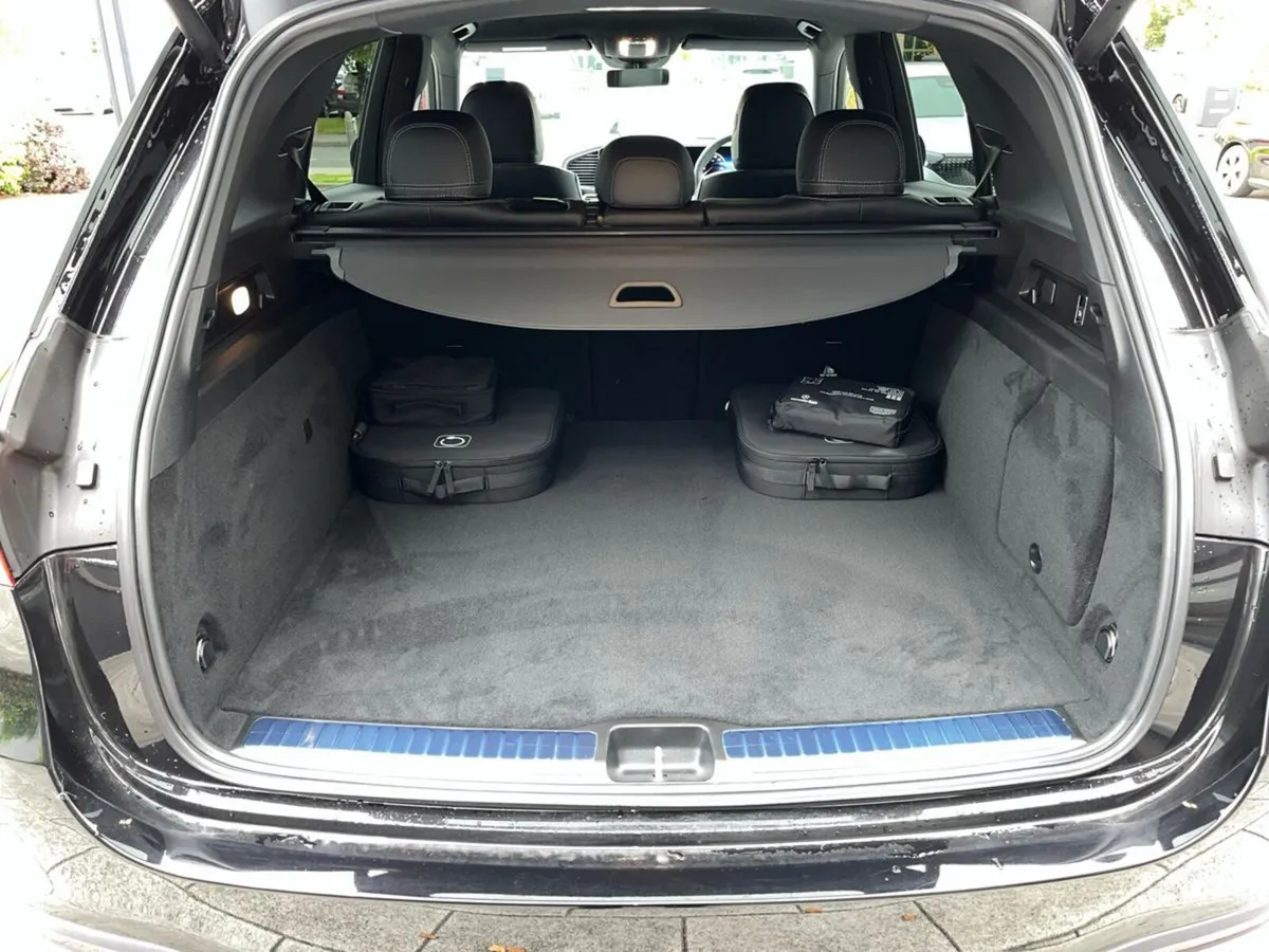 Mercedes-Benz GLE SUV, Diesel Plug-in Hybrid, 2026, Black