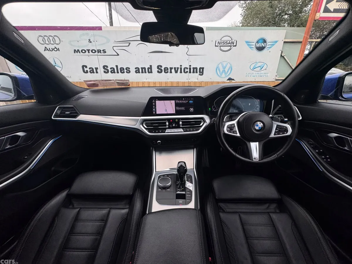 BMW 3-Series Estate, Petrol Plug-in Hybrid, 2021, Blue