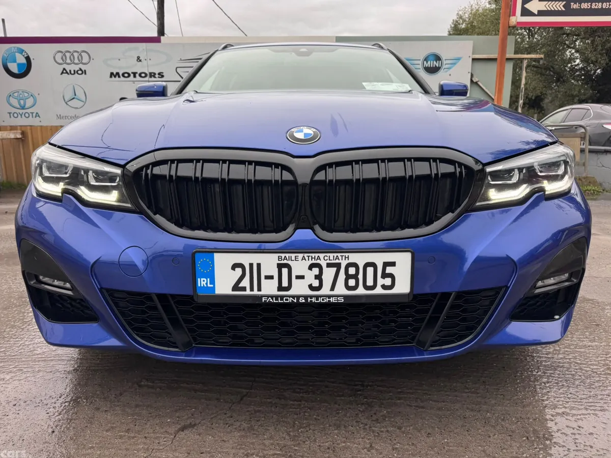 BMW 3-Series Estate, Petrol Plug-in Hybrid, 2021, Blue