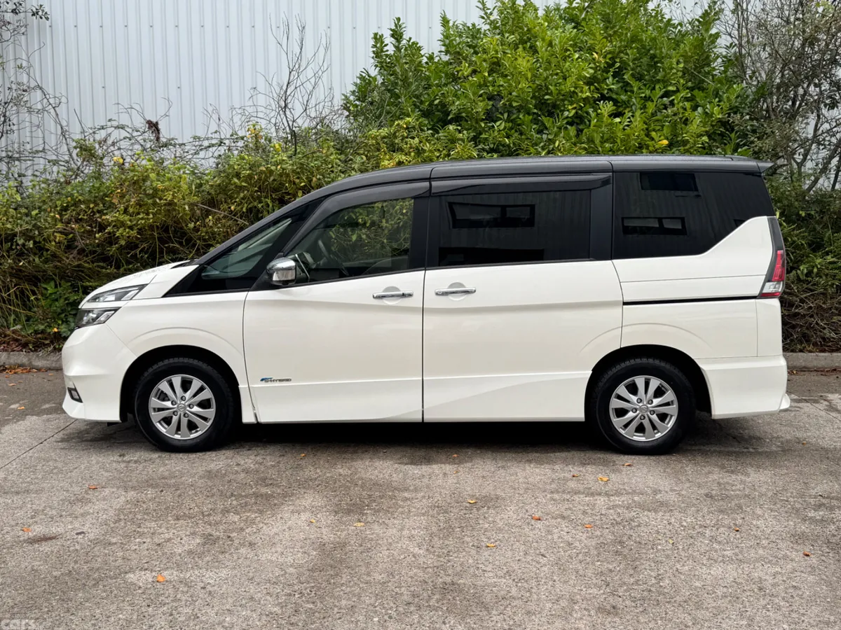 Nissan Serena MPV, Petrol Hybrid, 2017, White