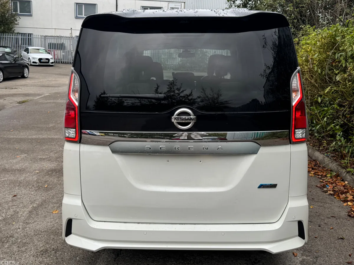 Nissan Serena MPV, Petrol Hybrid, 2017, White
