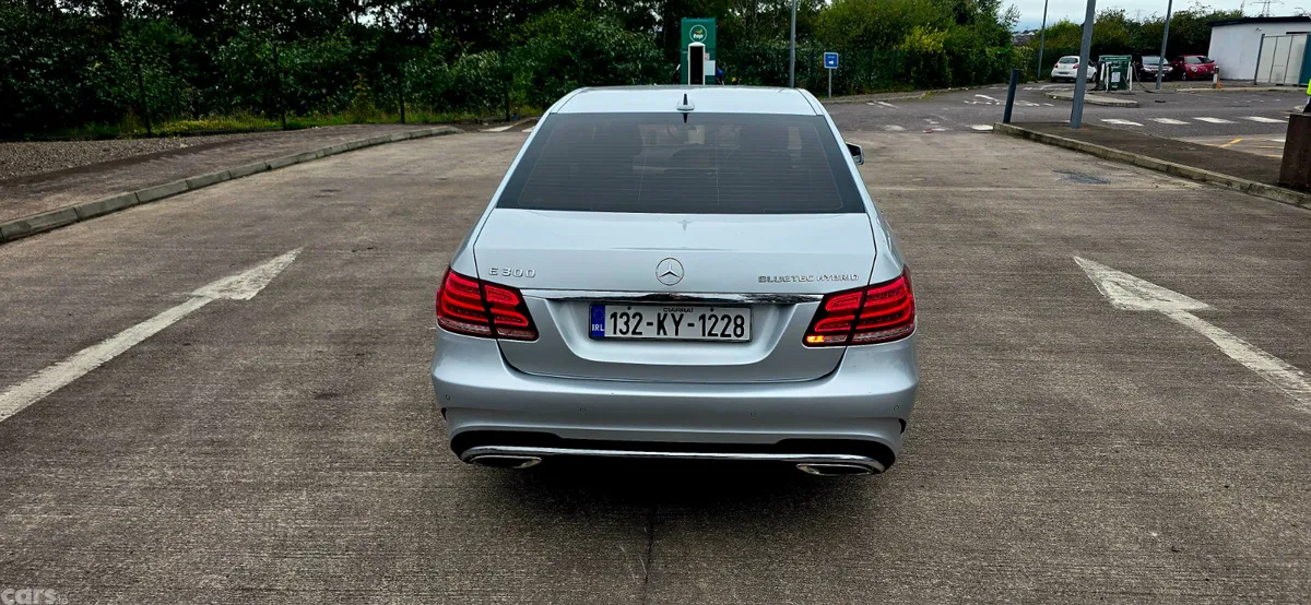 Mercedes-Benz E-Class Saloon, Diesel Hybrid, 2013, Silver