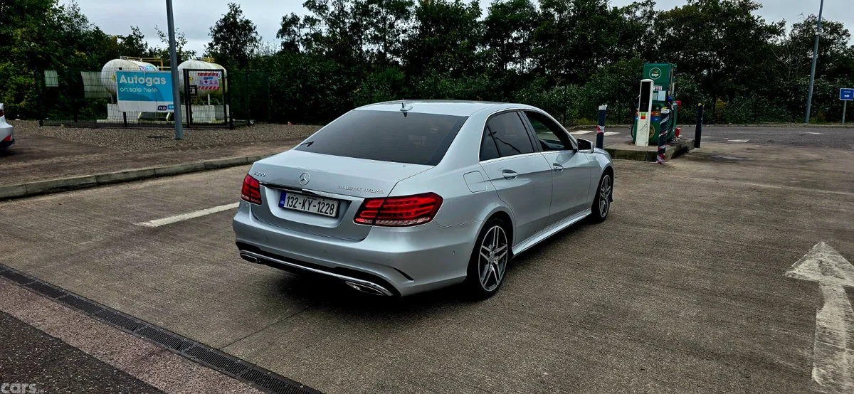 Mercedes-Benz E-Class Saloon, Diesel Hybrid, 2013, Silver