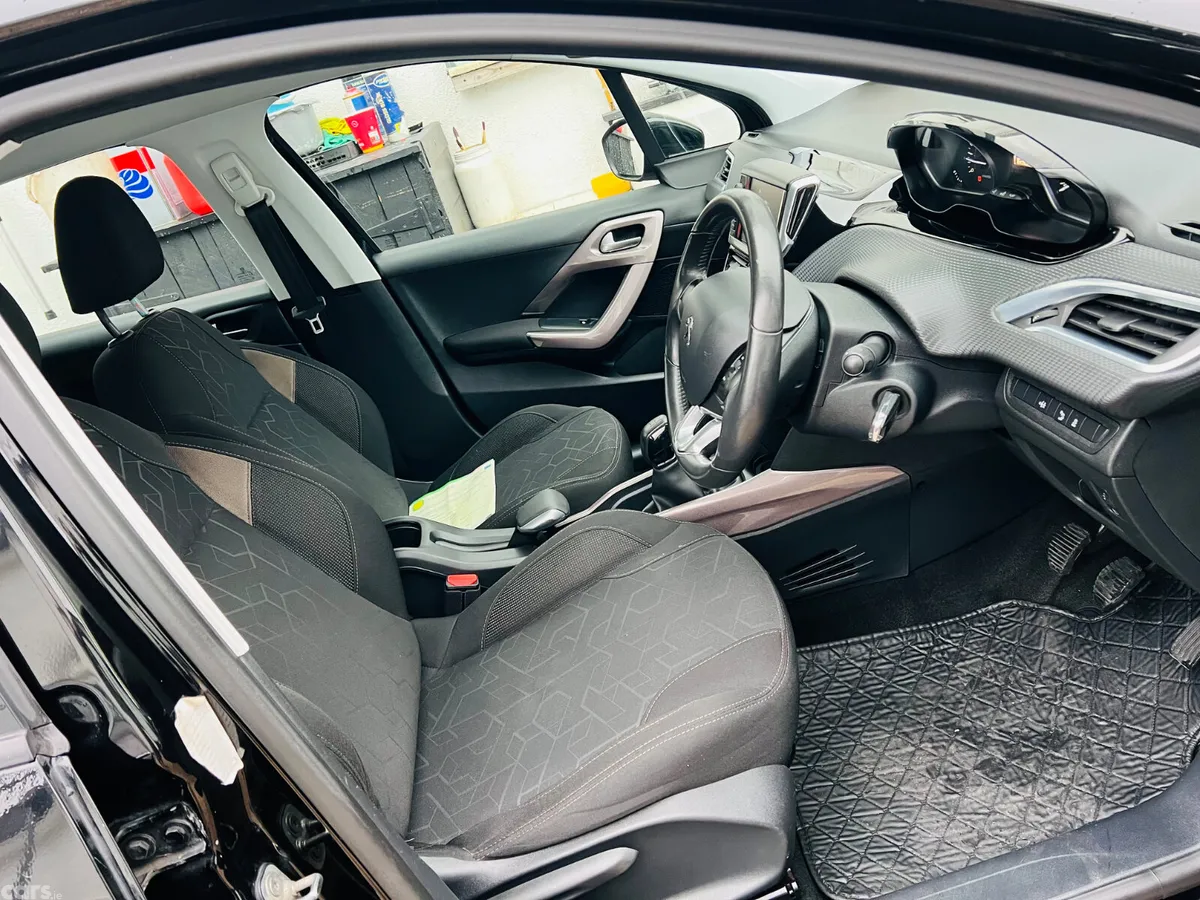 Peugeot 2008 SUV, Petrol, 2015, Black