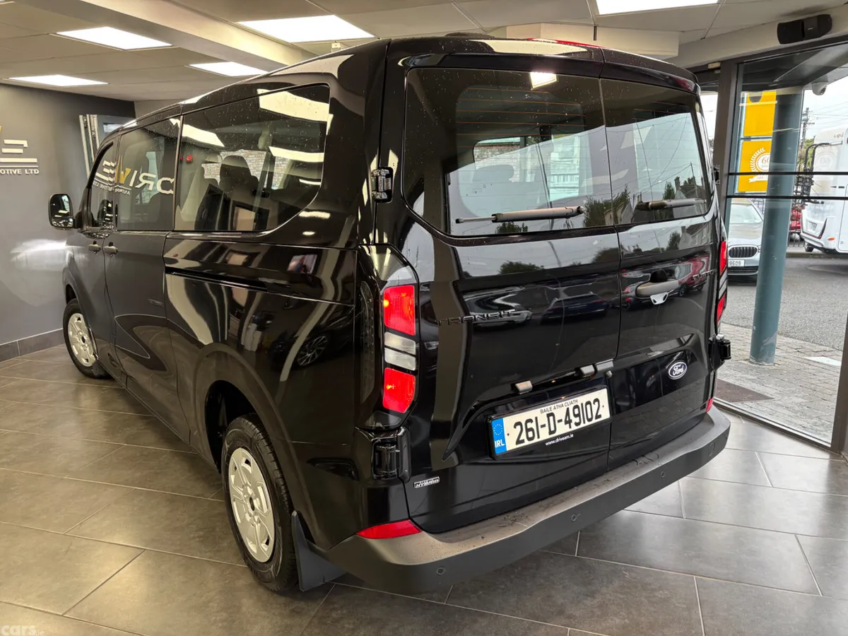 Ford Transit Custom MPV, Petrol Plug-in Hybrid, 2026, Black