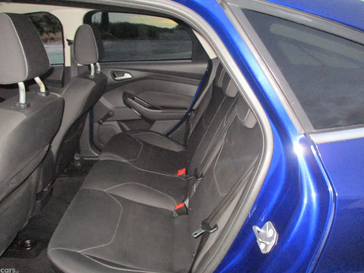 Ford Focus Hatchback, Diesel, 2017, Blue