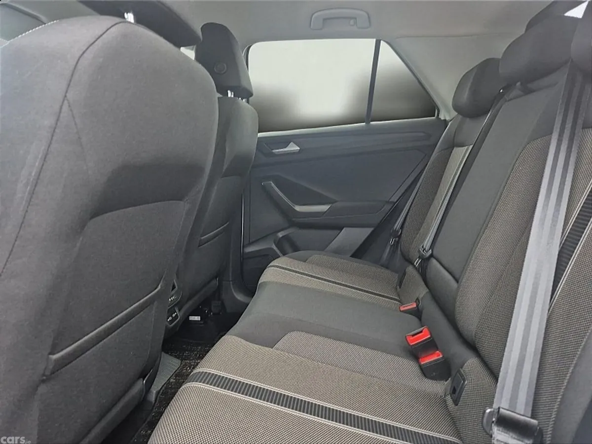 Volkswagen T-Roc SUV, Diesel, 2021, White