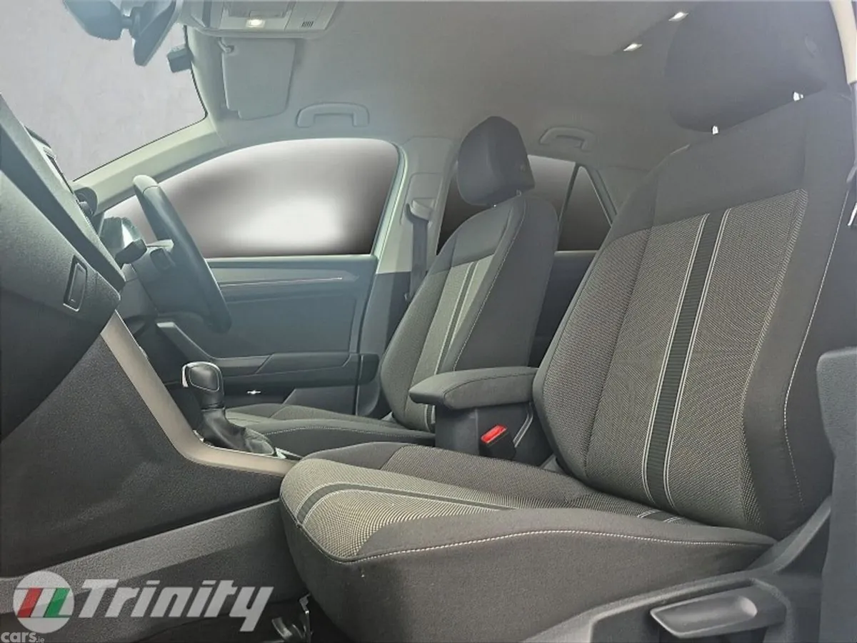 Volkswagen T-Roc SUV, Diesel, 2021, White