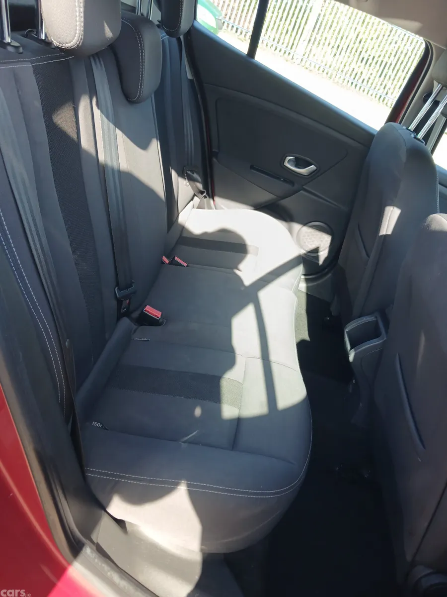 Renault Megane Hatchback, Diesel, 2011, Red
