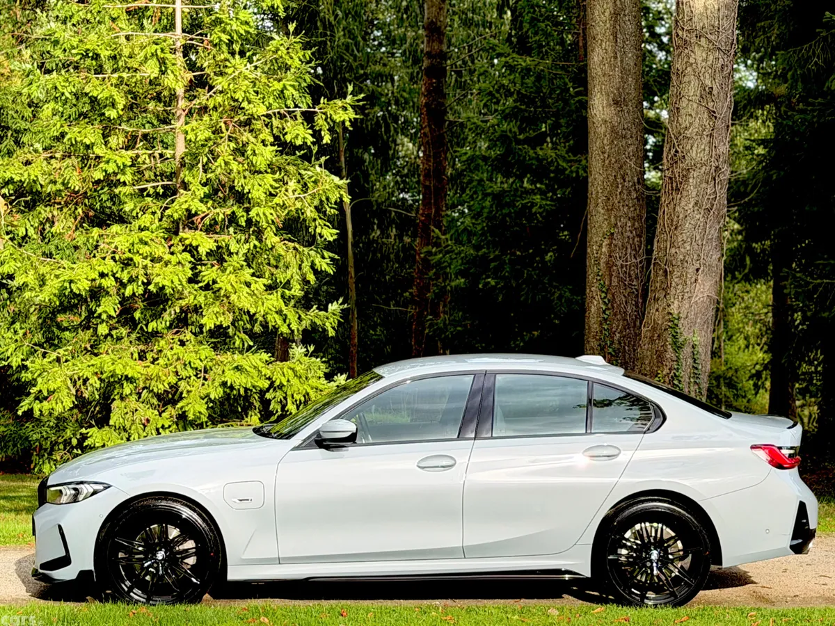 BMW 3-Series Saloon, Petrol Plug-in Hybrid, 2023, Grey