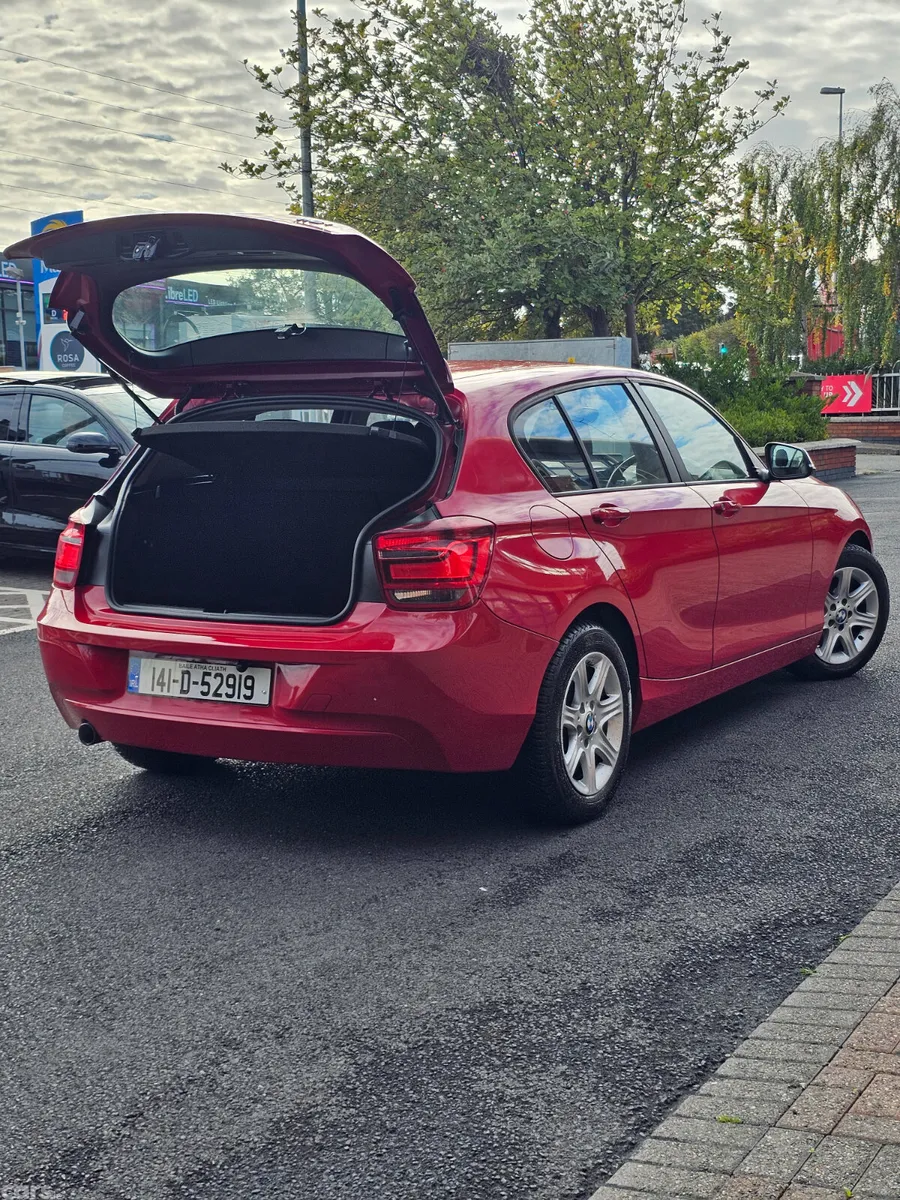BMW 1-Series Hatchback, Petrol, 2014, Red