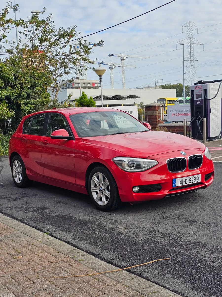 BMW 1-Series Hatchback, Petrol, 2014, Red