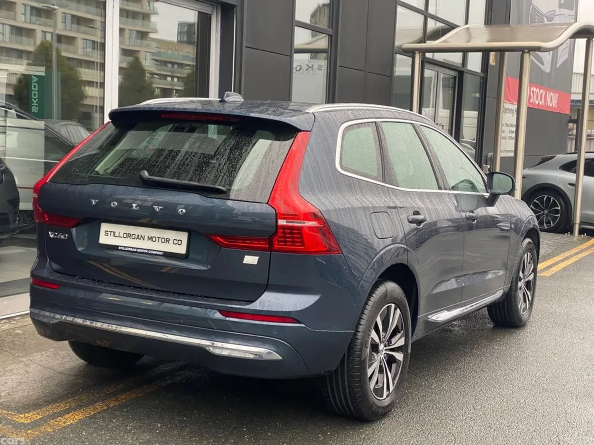 Volvo XC60 Estate, Petrol Plug-in Hybrid, 2023, Blue