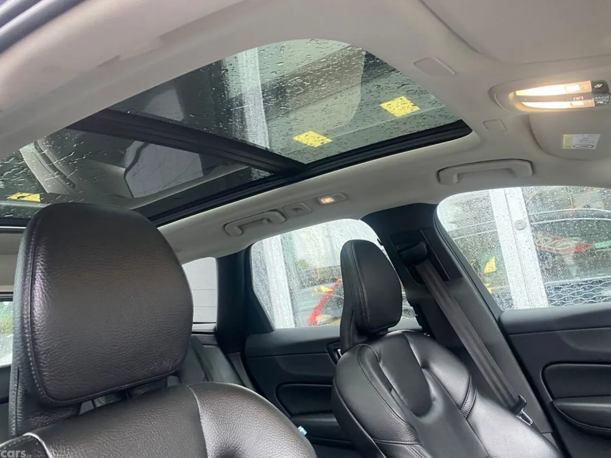 Volvo XC60 Estate, Petrol Plug-in Hybrid, 2023, Blue
