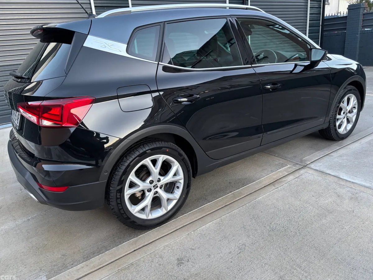 SEAT Arona SUV, Petrol, 2024, Black