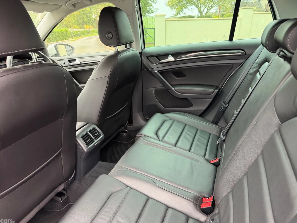 Volkswagen Golf Hatchback, Petrol, 2020, White