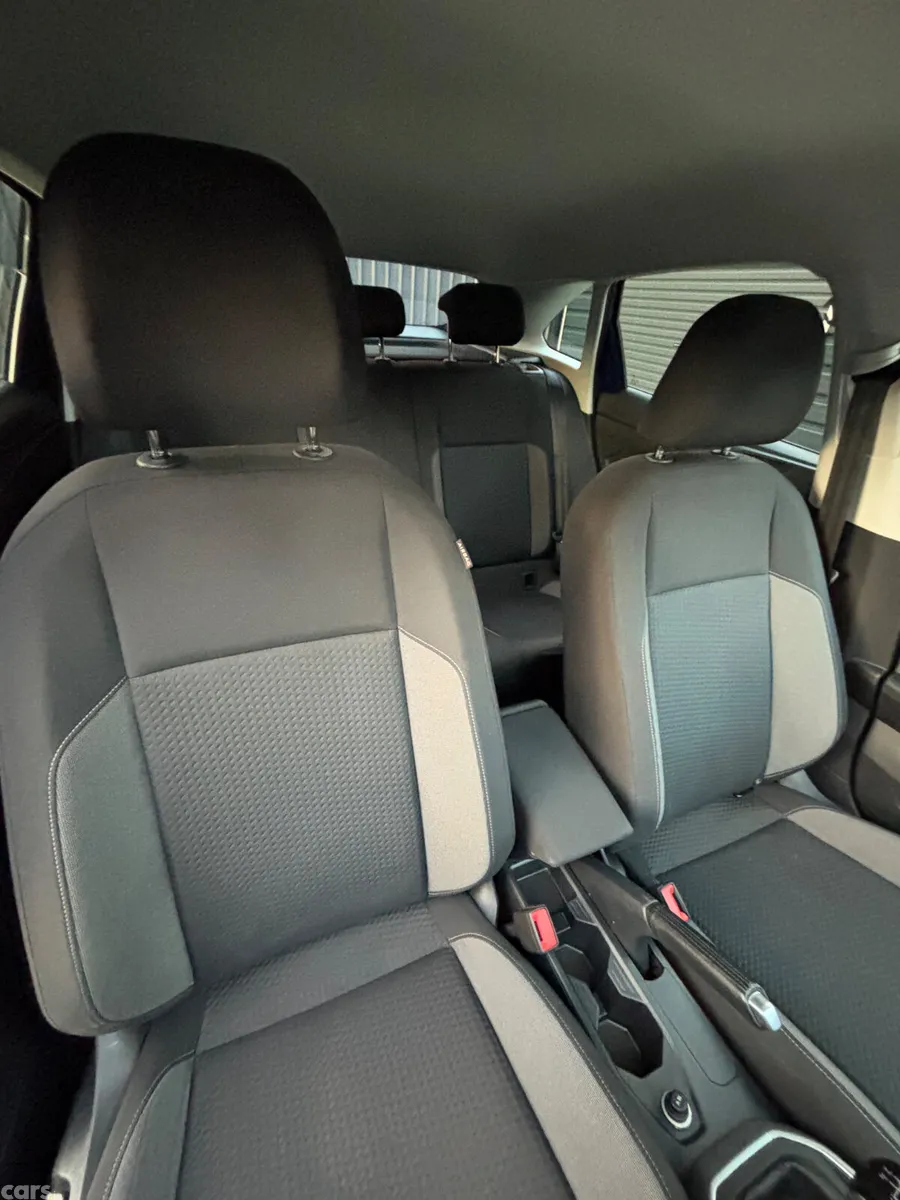 Volkswagen Taigo SUV, Petrol, 2024, Blue