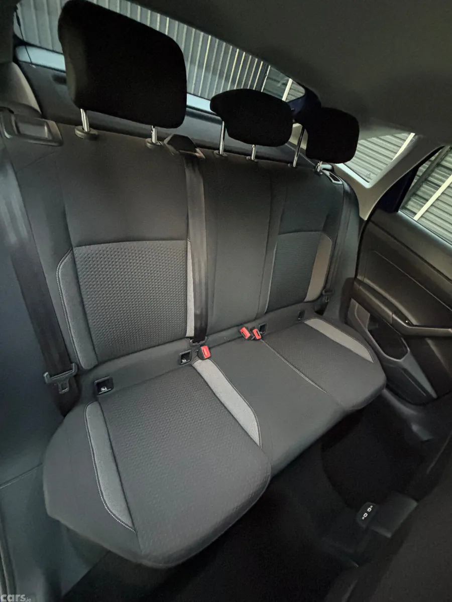 Volkswagen Taigo SUV, Petrol, 2024, Blue