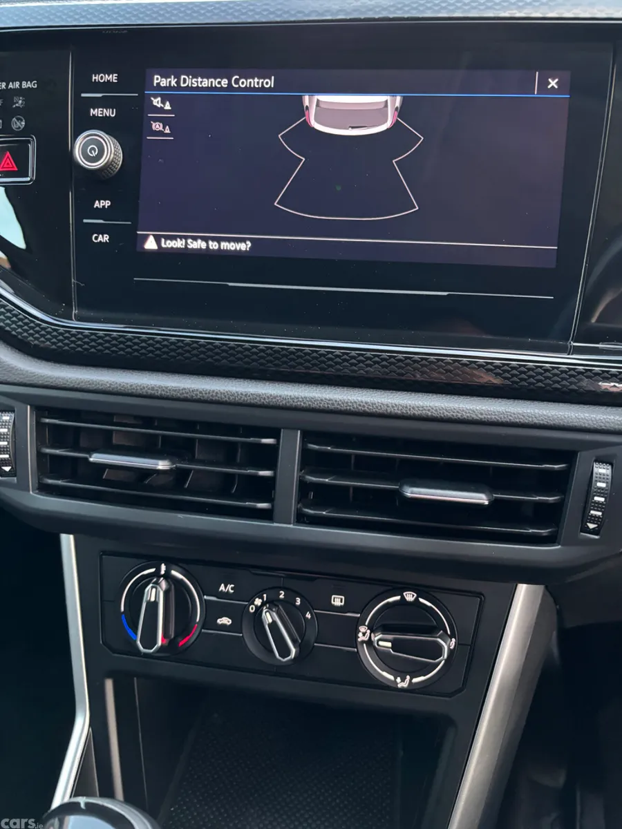 Volkswagen Taigo SUV, Petrol, 2024, Blue