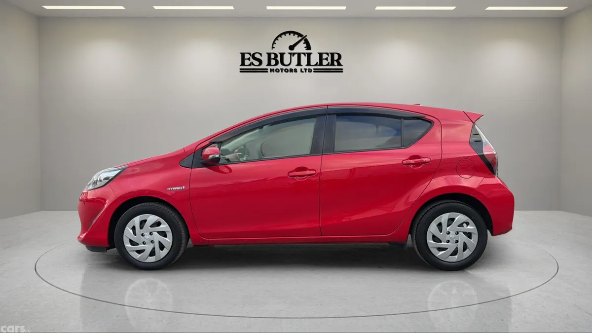 Toyota Aqua Hatchback, Petrol Hybrid, 2017, Red