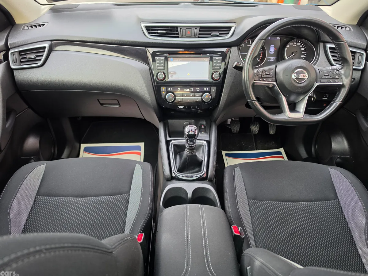 Nissan Qashqai MPV, Diesel, 2018, White