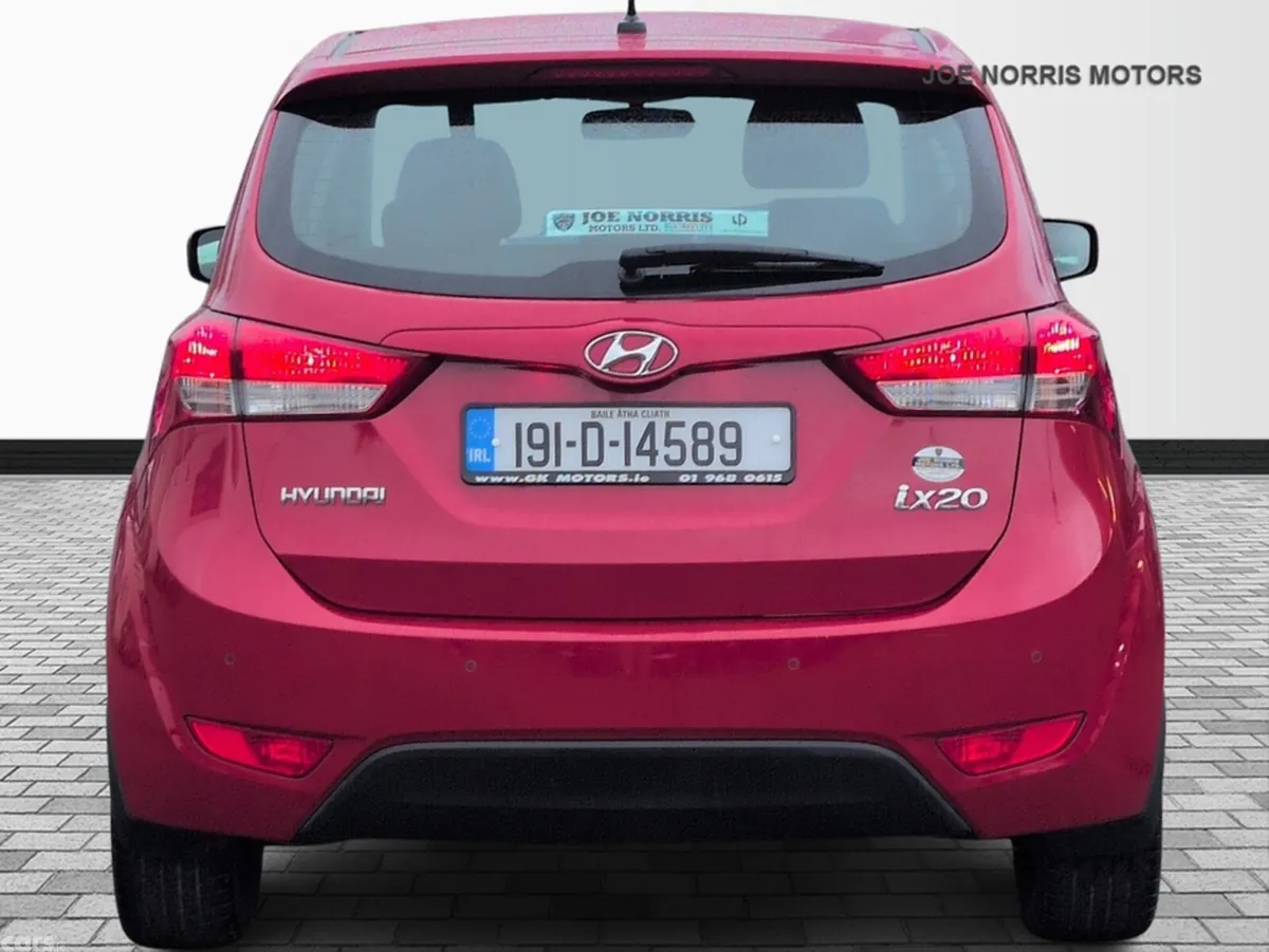 Hyundai ix20 Hatchback, Petrol, 2019, Red