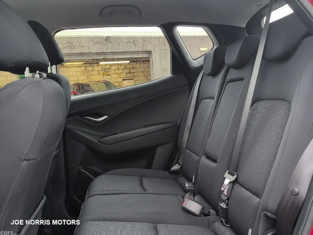 Hyundai ix20 Hatchback, Petrol, 2019, Red