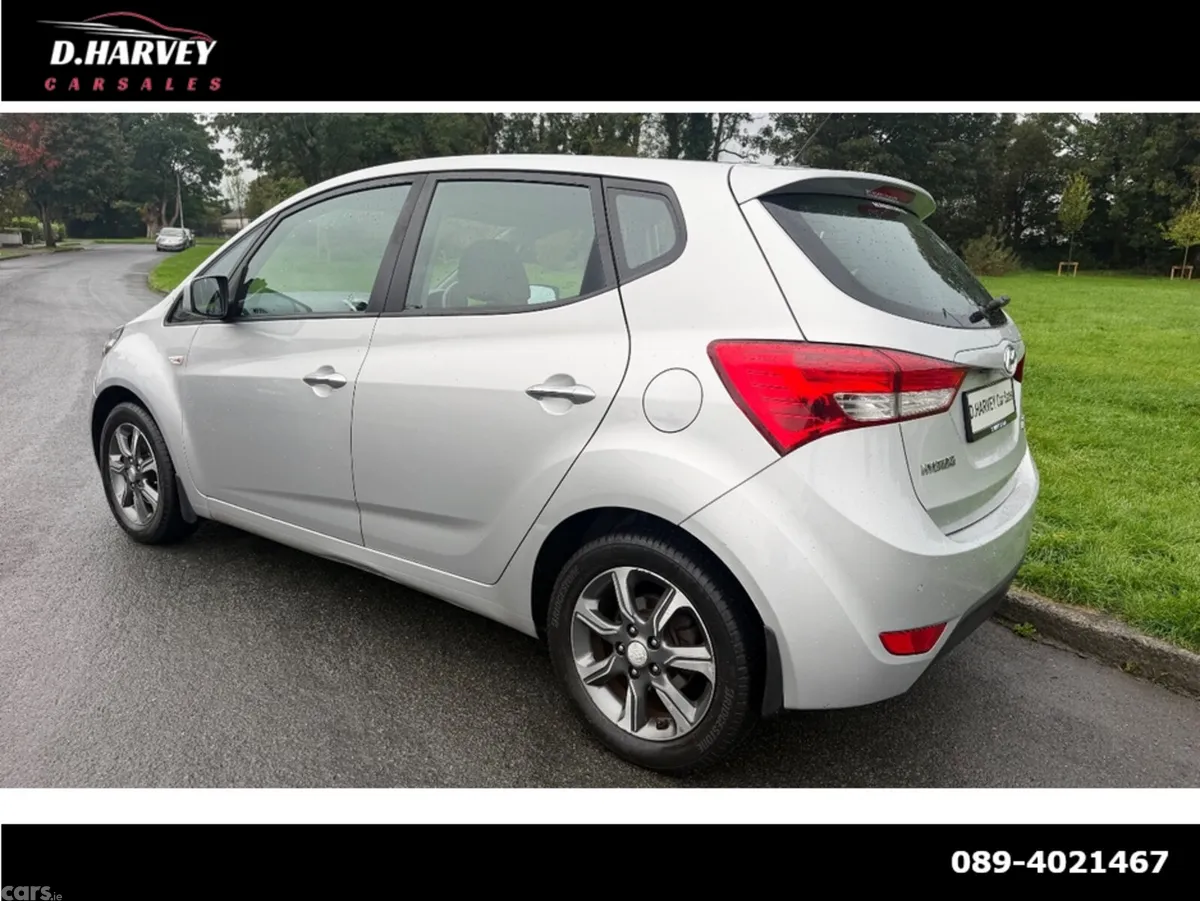 Hyundai ix20 Hatchback, Petrol, 2017, Silver