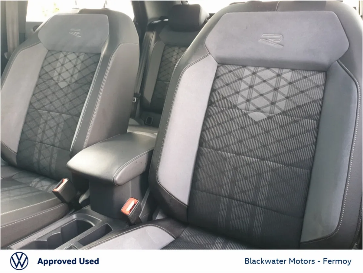 Volkswagen T-Roc SUV, Diesel, 2023, Black