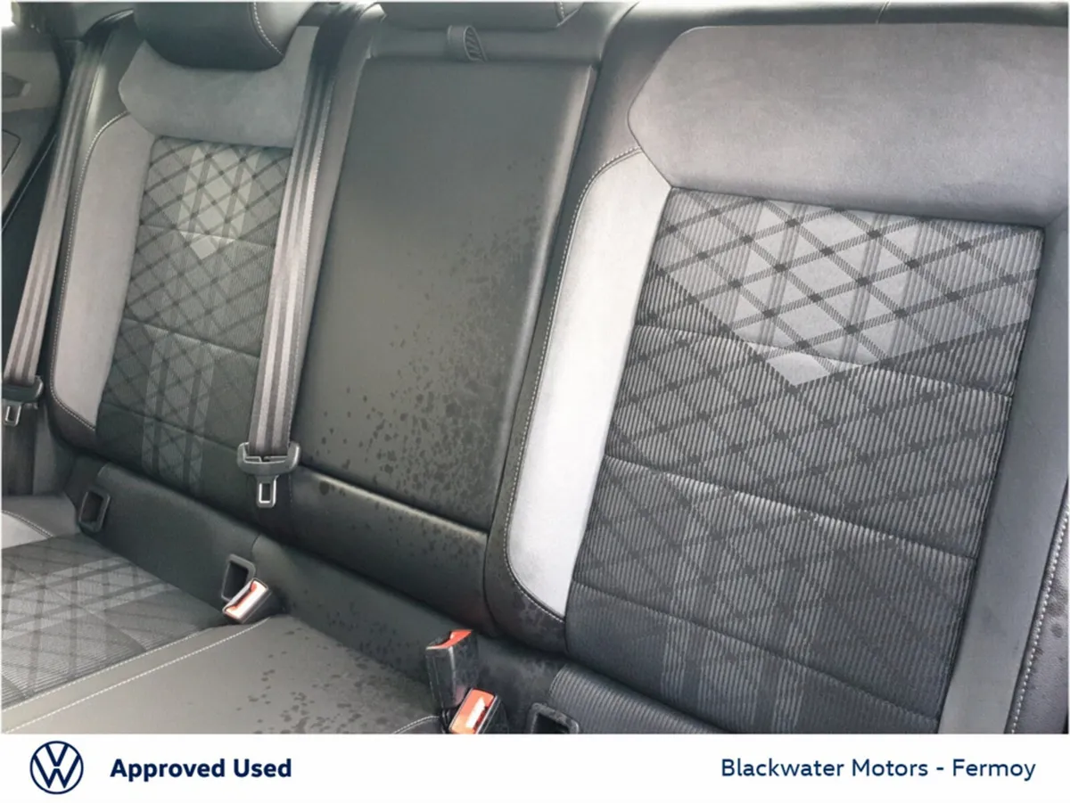 Volkswagen T-Roc SUV, Diesel, 2023, Black