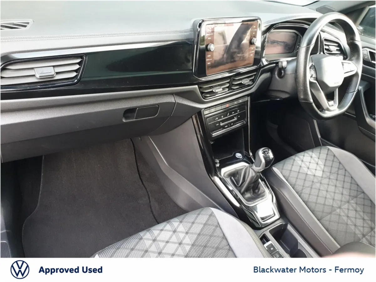 Volkswagen T-Roc SUV, Diesel, 2023, Black