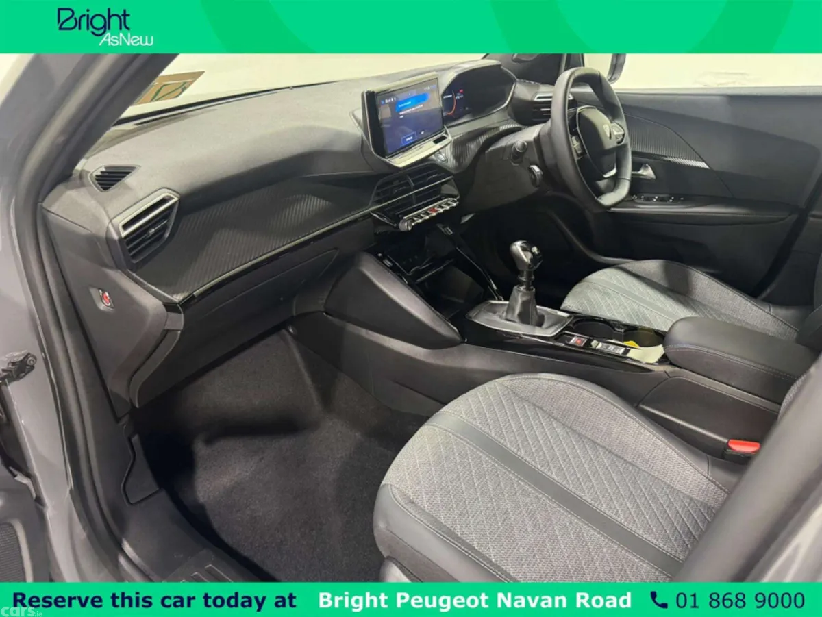 Peugeot 2008 MPV, Petrol, 2024, Grey