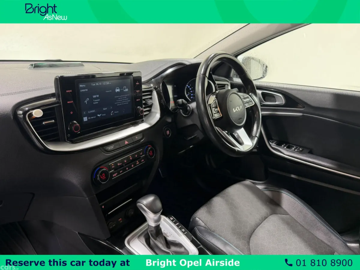 Kia XCeed Hatchback, Petrol Plug-in Hybrid, 2022, White
