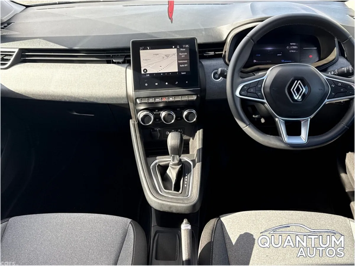 Renault Clio Hatchback, Petrol, 2024, White