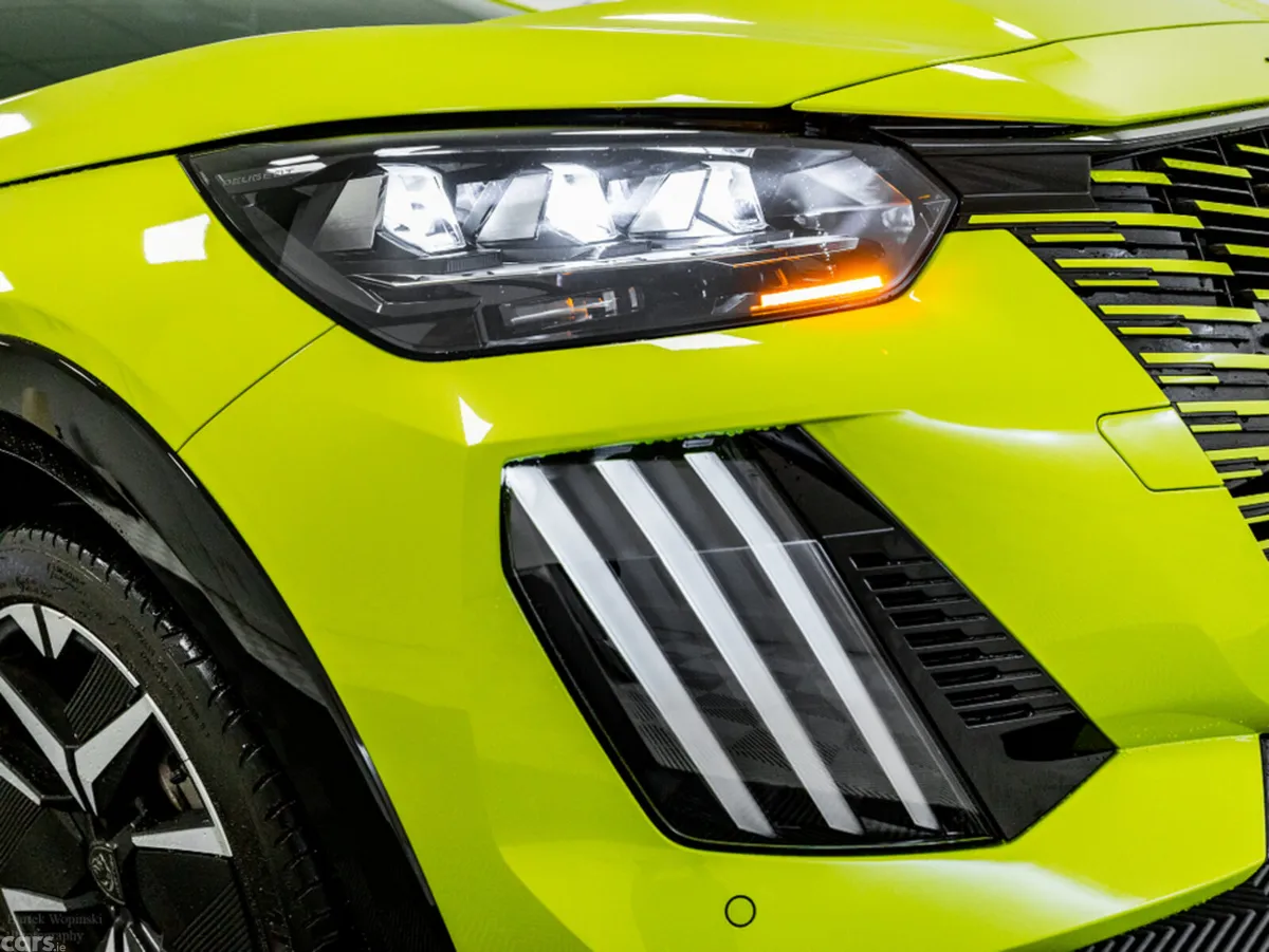 Peugeot 208 Hatchback, Electric, 2024, Yellow
