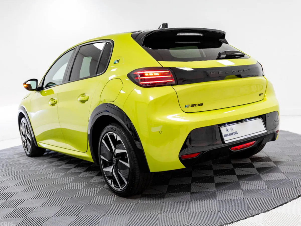 Peugeot 208 Hatchback, Electric, 2024, Yellow