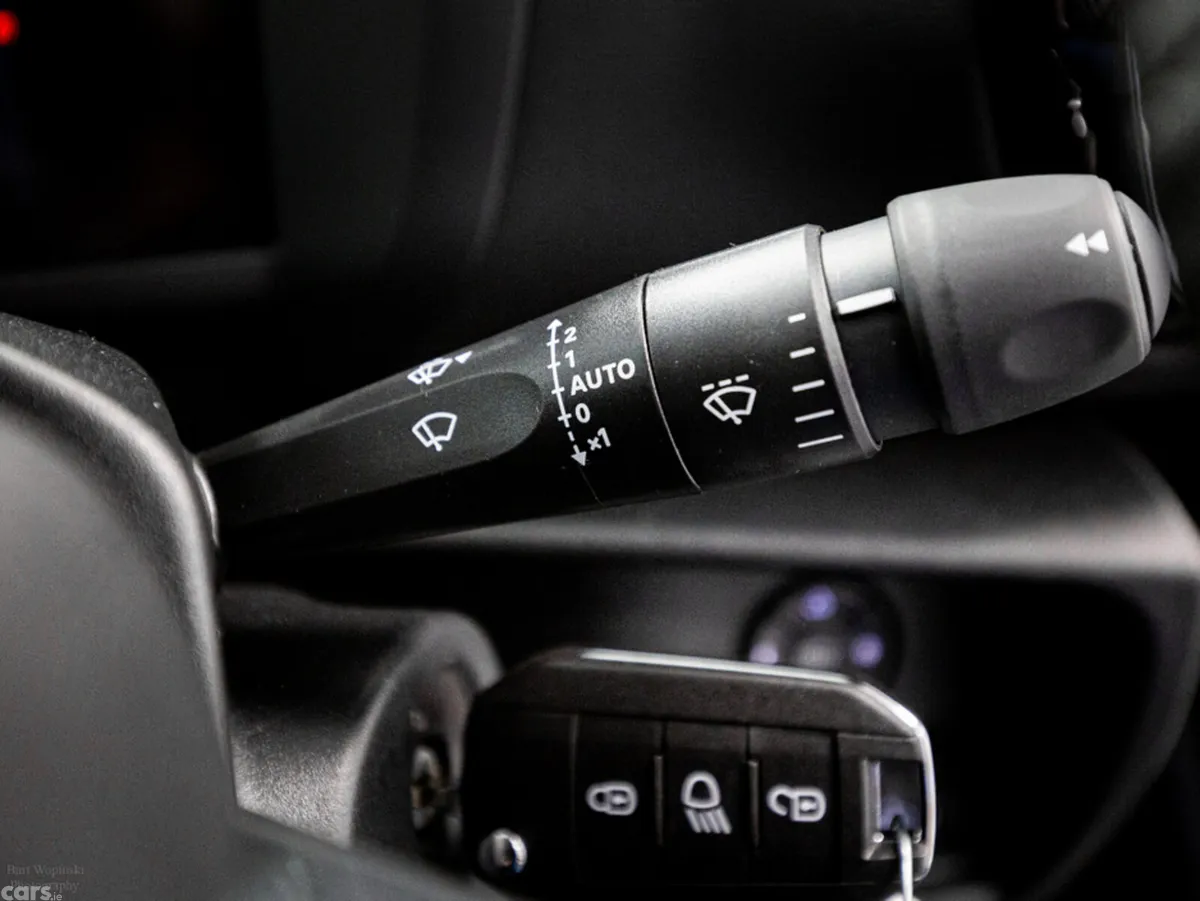 Citroen C4 Hatchback, Diesel Hybrid, 2026, Black